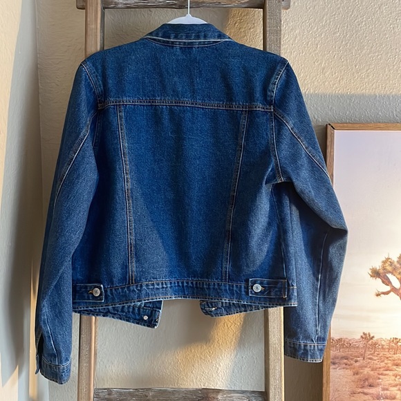 Denim jacket 🩵 - Picture 4 of 4
